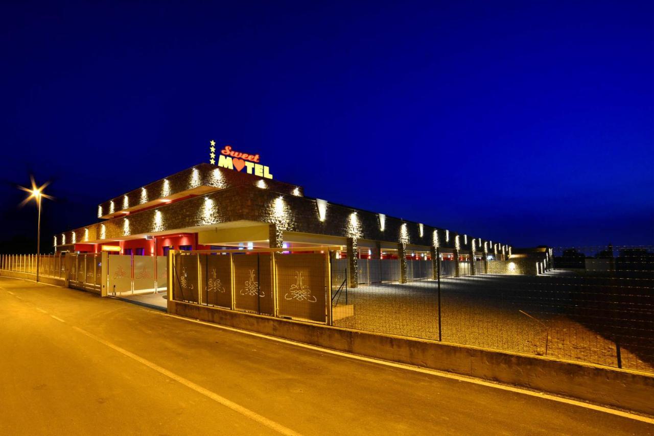 Sweet Motel Verdello Zewnętrze zdjęcie